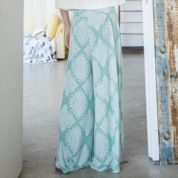Damask Print Palazzo Pants - Picture 3 of 5